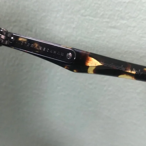 Victoria Beckham Sunglasses; #CAT3/VBS110C2, W/ Case display picture 1